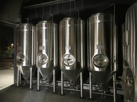 荷蘭客戶的釀酒設備安裝完成！